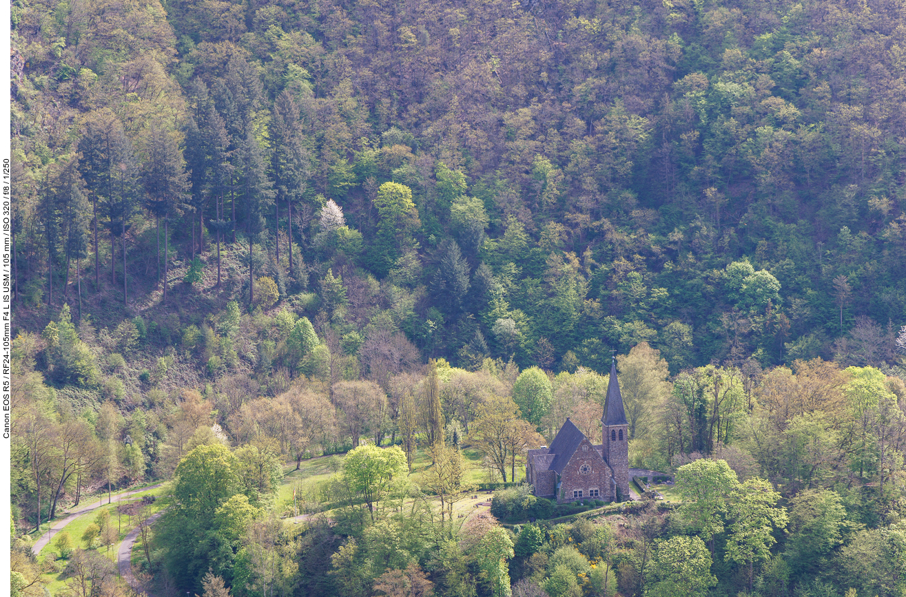 Evangelische Kirche mit Friedhof, Bad Bertrich