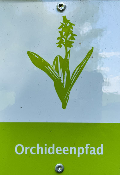 Kennzeichnung des Wanderwegs "Orchideenpfad Gersheim" 