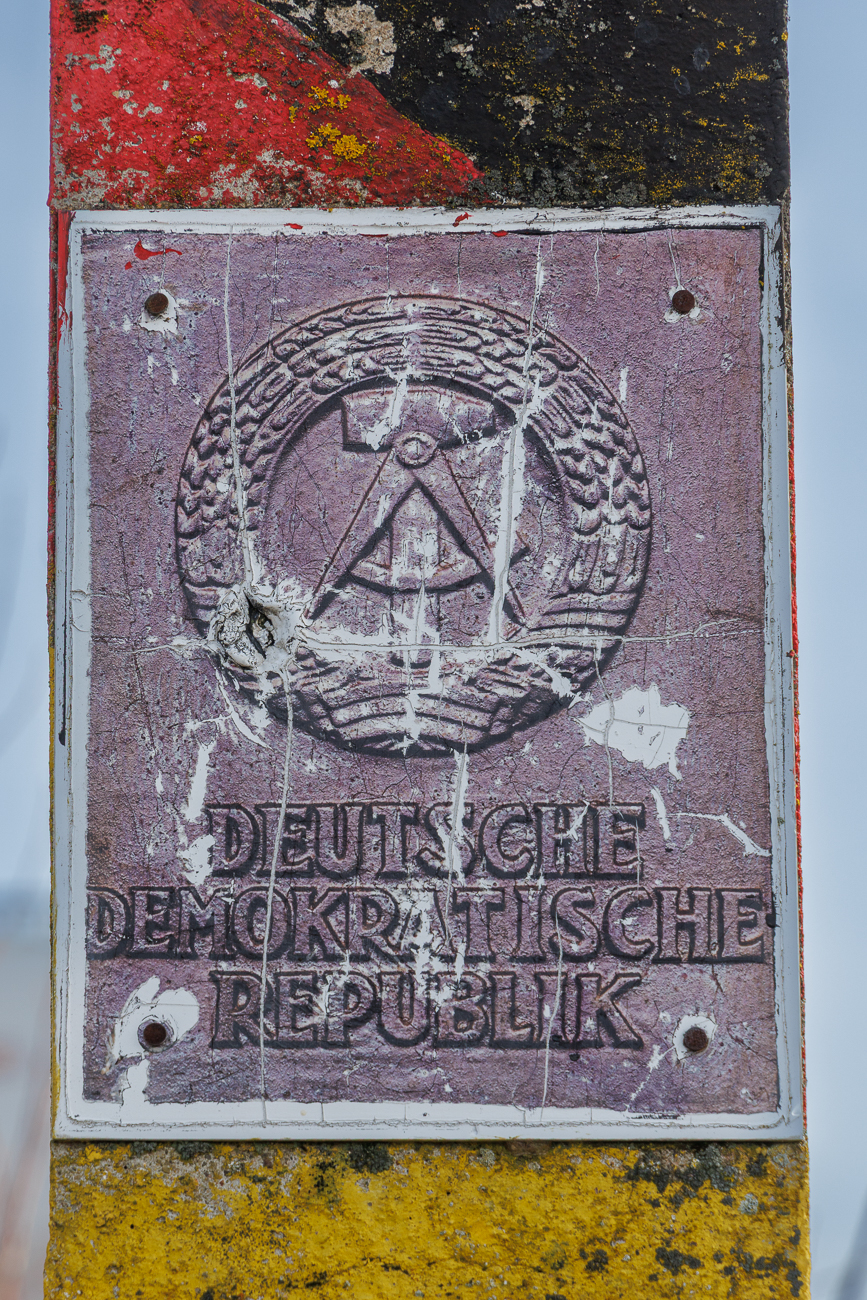 Das ursprünglichge Metallschild ist wohl Souvenirjägern zum Opfer gefallen