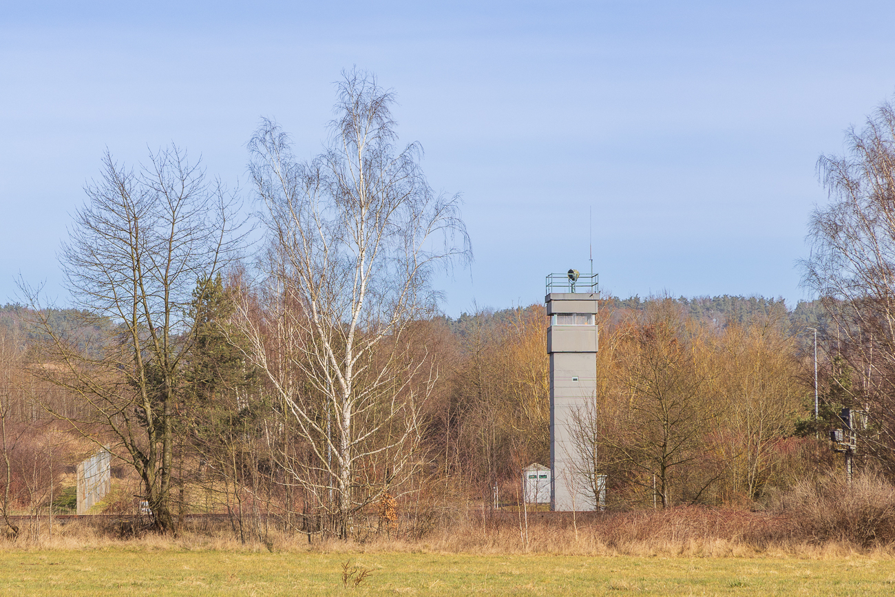 Beobachtungsturm von der Südseite aus gesehen