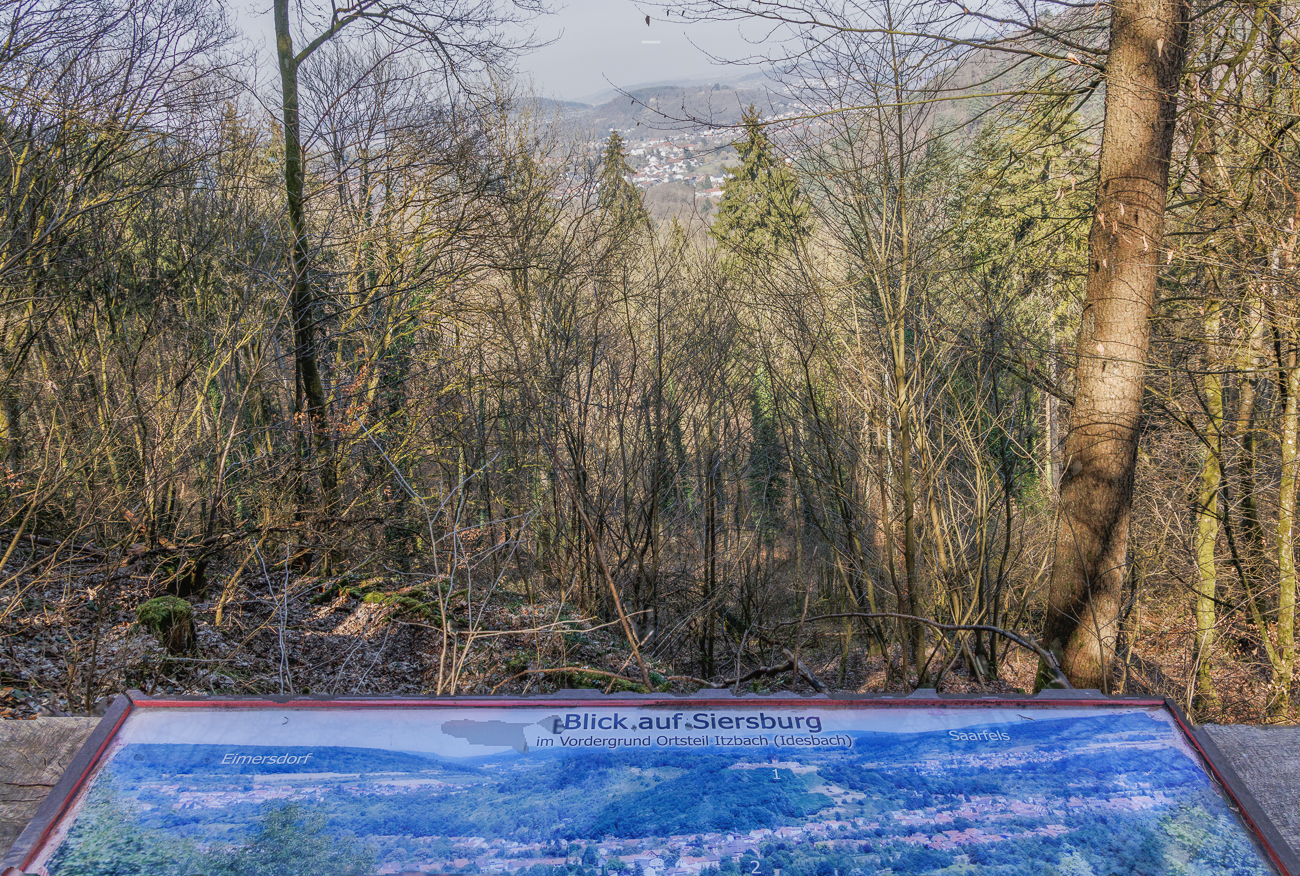 Blick auf Siersburg, auch wenn man nicht viel sieht ;-)