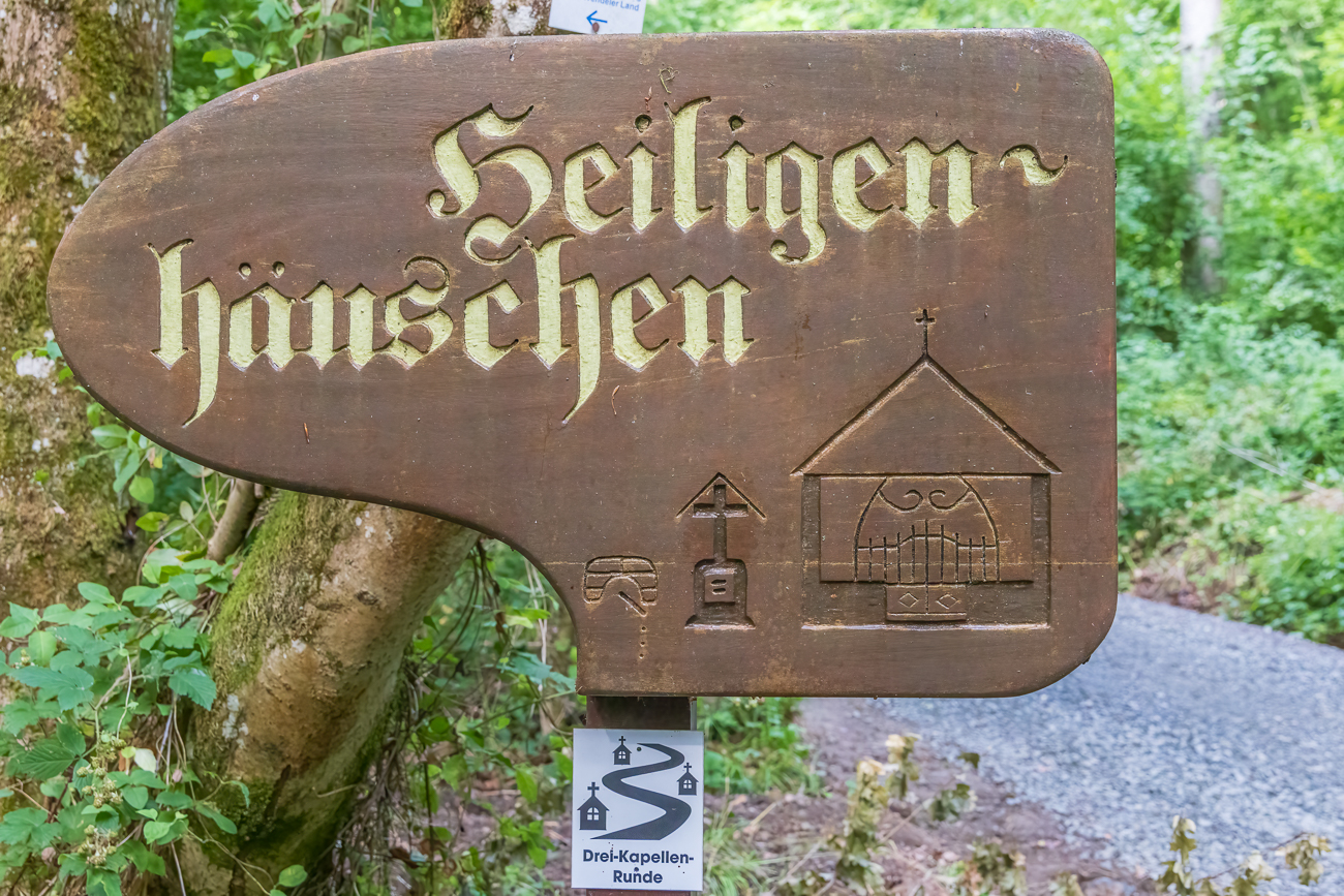 Am Heiligenhäuschen
