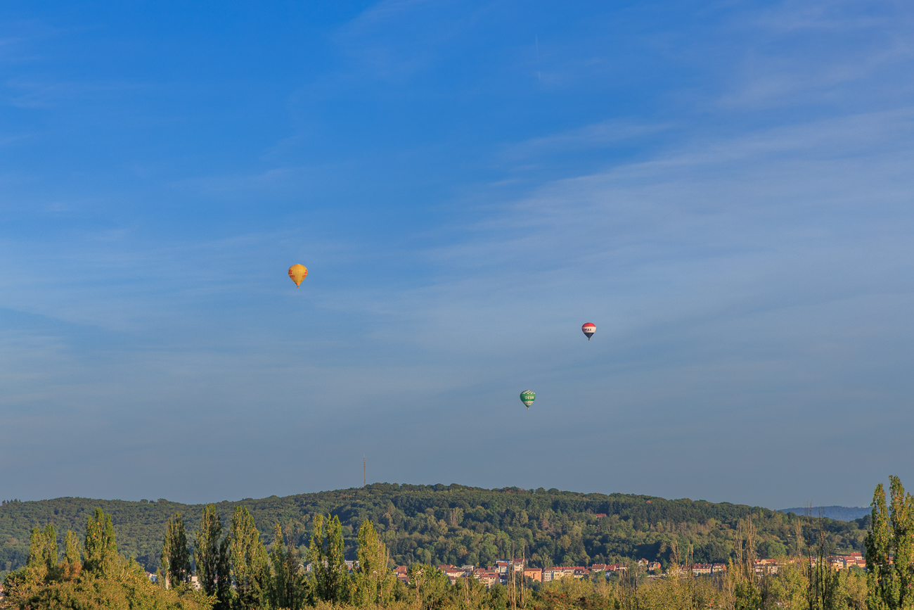 ... und die Heißluftballons verkürzen die Wartezeit