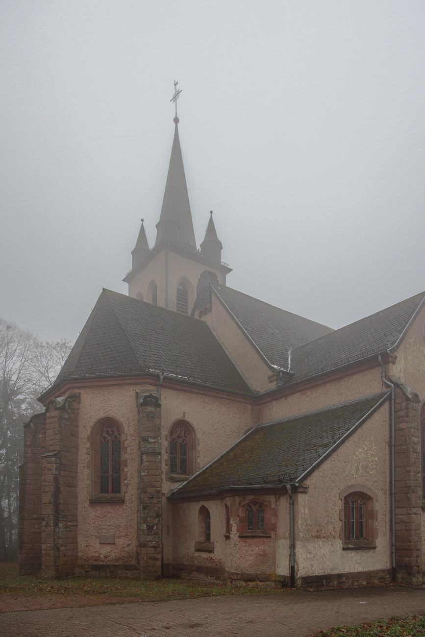 Katholische Pfarrkirche St. Barbara in Stennweiler