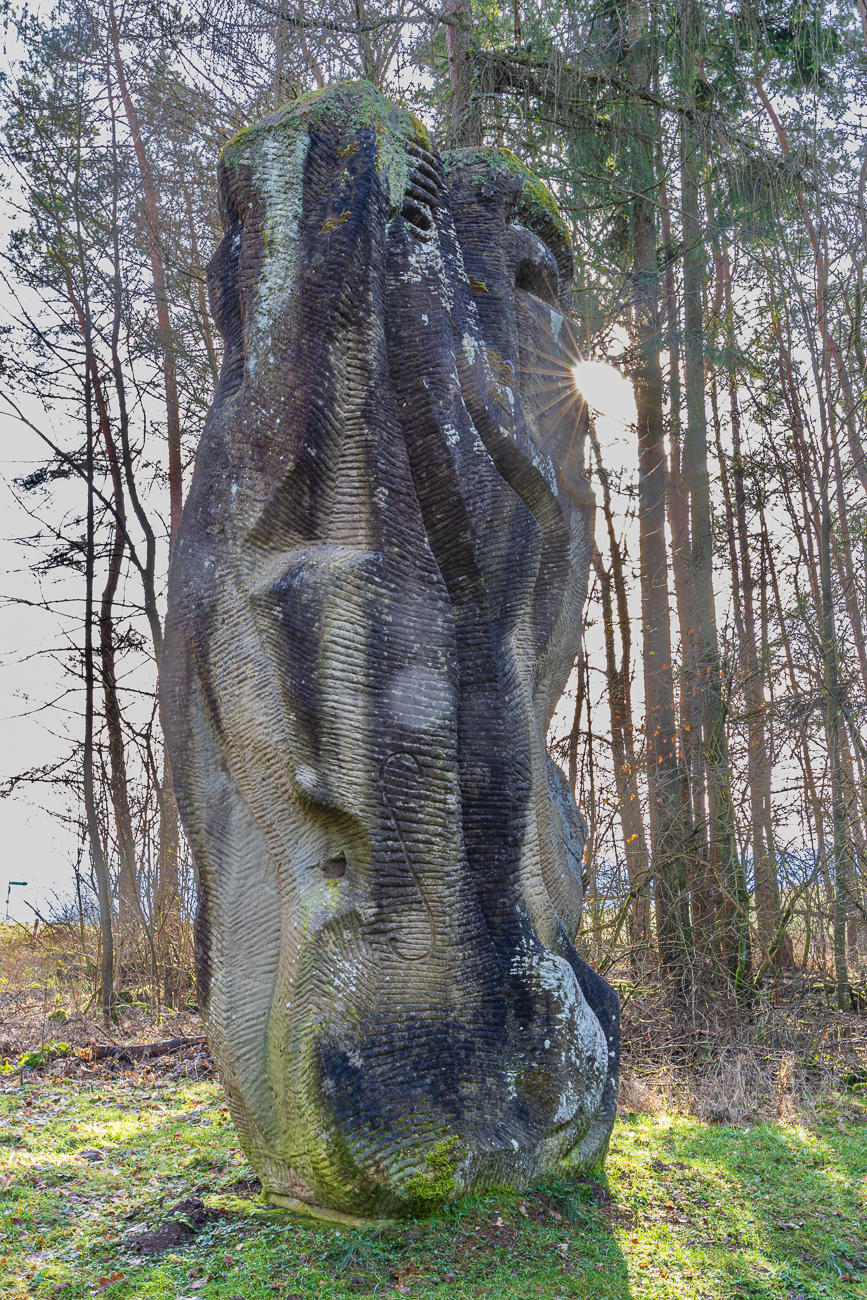 Skulptur am Wegesrand