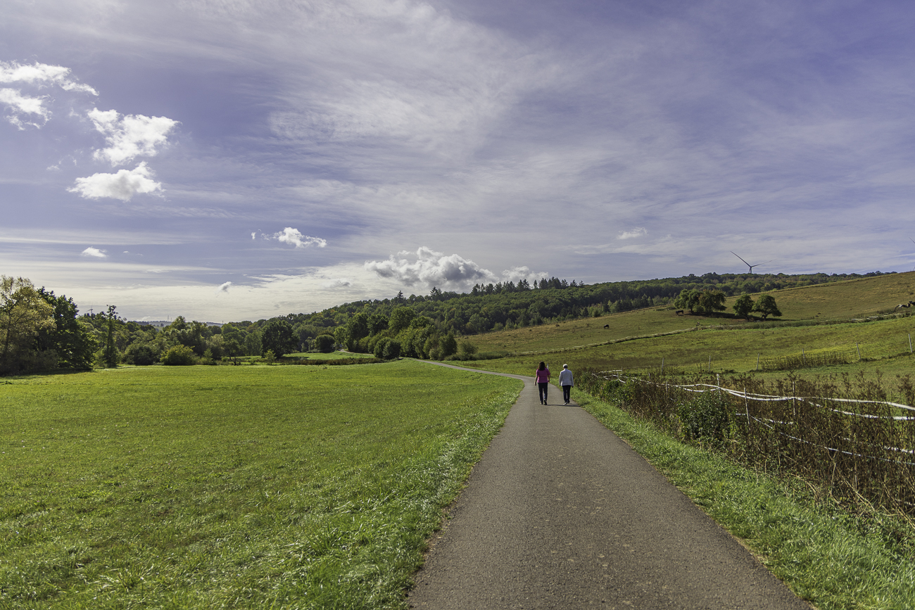 Der Wanderweg ist durchgängig geteert